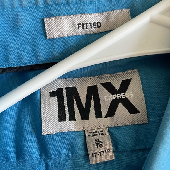 Blue Express button down - Picture 2 of 3